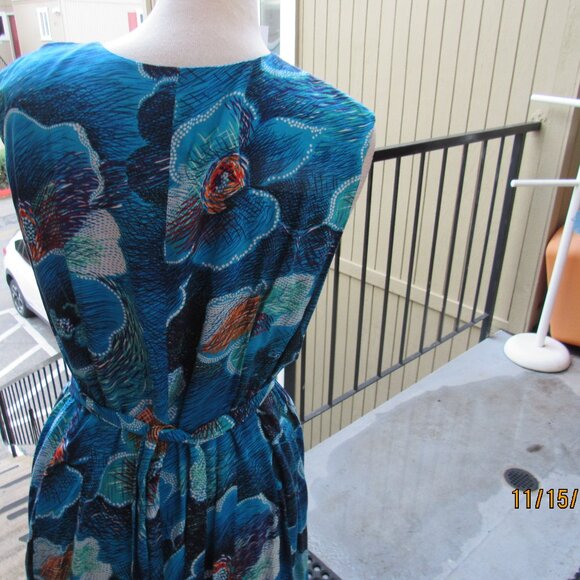 #483  NEW WOMAN'S CUSTOM MADE DRESS (SIZE 14W) - Picture 4 of 4